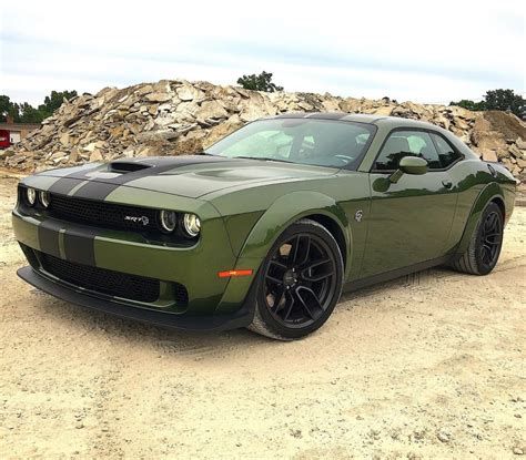 2019 Dodge Challenger SRT Hellcat Redeye in F8 Green | Dodge challenger, Dodge challenger srt ...