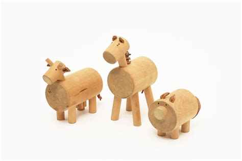 Artek - Wooden Animals