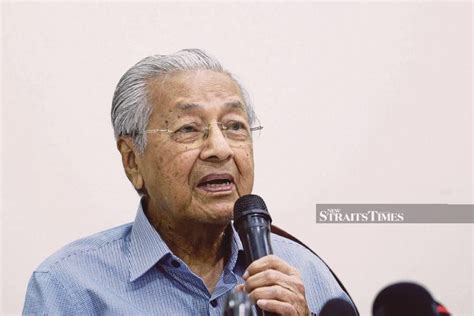 Dr Mahathir: "Blame it on the police" | New Straits Times | Malaysia ...