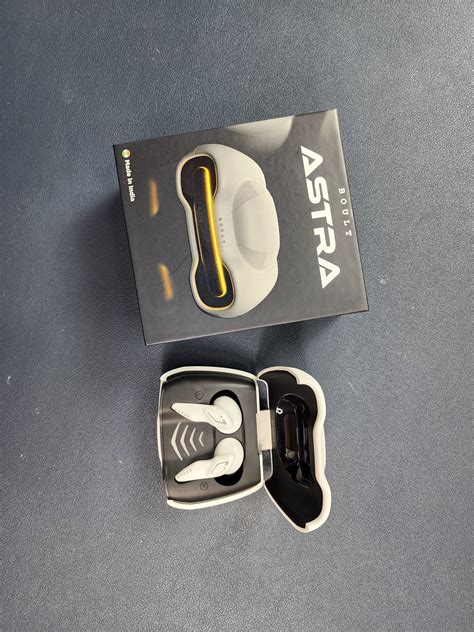 Boult Audio Astra review and unboxing || Supercar earbuds || Jstech