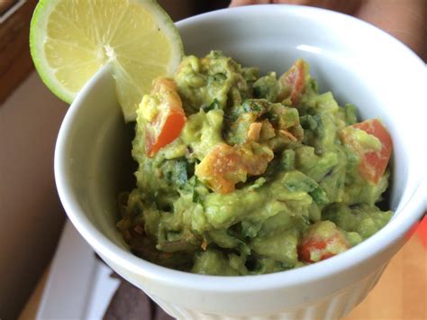 Creamy, Chunky, Crunchy Guacamole: Cinco De Mayo Edition Part I | Cooking Goals