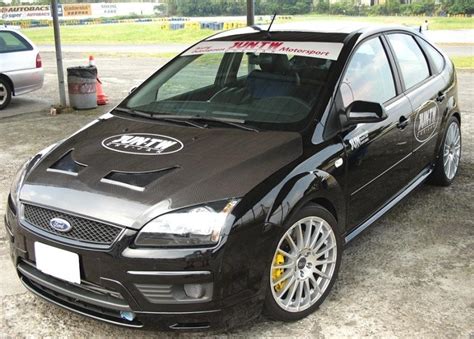 Ford focus 2005 sedan tuning