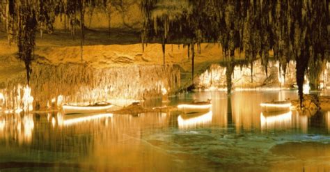 Caves of Drach in Mallorca: 8 curiosities