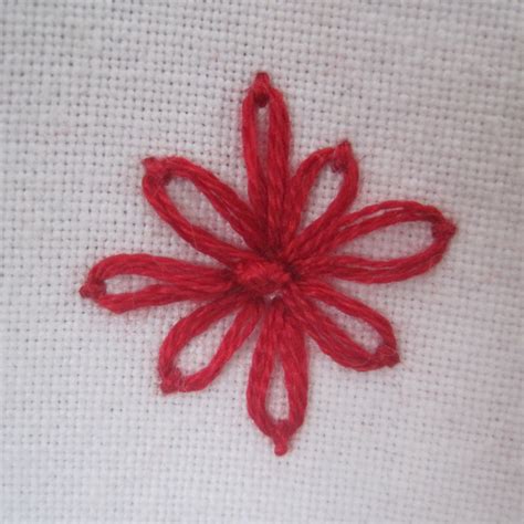 CuriousDoodles: Embroidery Tutorial: Lazy Daisy