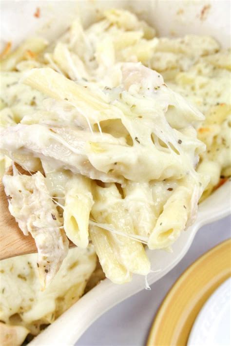 Chicken Alfredo Penne Pasta - Easy and Delicious