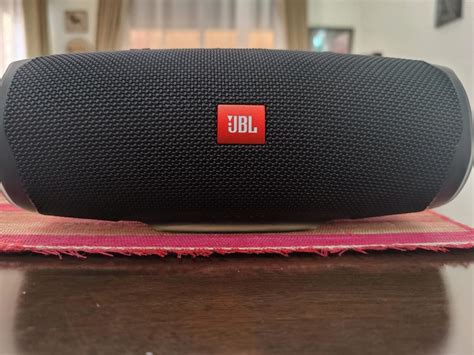 JBL Charge 4 review: The outdoor party speaker besides the pool - Dignited