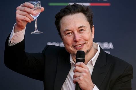 Elon Musk Was 2023's Biggest Troll. He's Still $100B Richer. - Business ...