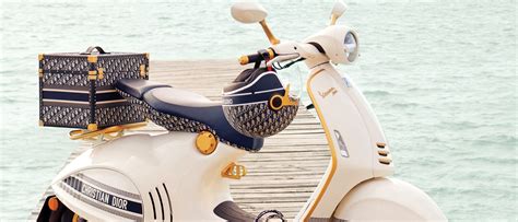 Vespa 946 Christian Dior