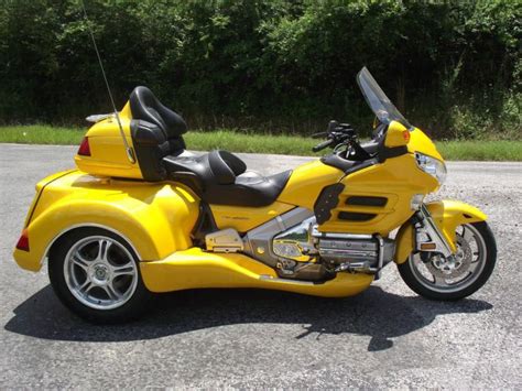 01 HONDA GOLDWING GL1800 ROADSMITH TRIKE WITH for sale on 2040-motos