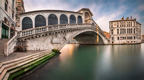 Rialto Bridge, Venice, Italy | Anshar Images