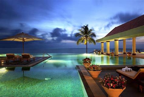 Top 10 Famous 5-Star Luxury Hotels in Kerala