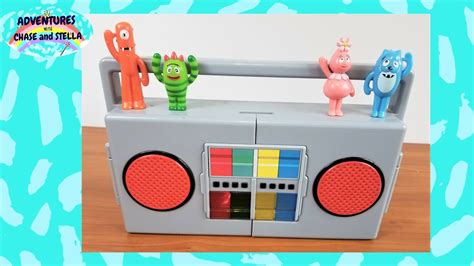 Toys & Hobbies TV & Movie Character Toys Toys New Old Stock * Yo Gabba Gabba Boombox Keychain ...