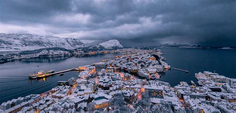 Alesund, Norway | Alesund, Norway, City streets