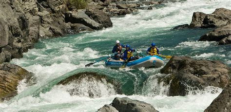 Illinois River Rafting | Momentum River Expeditions