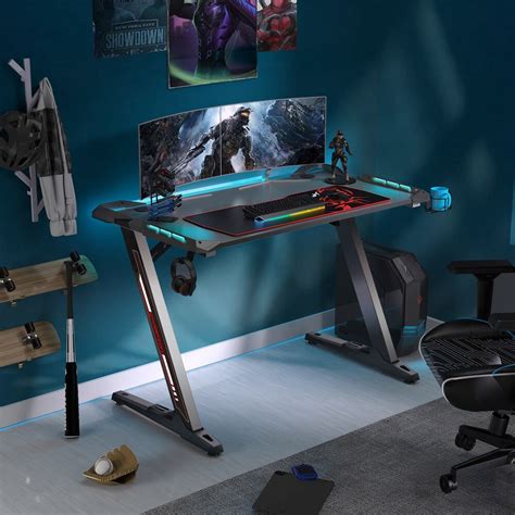 11 Cool Gaming Desks For Professional Gamers 2022 | techflares