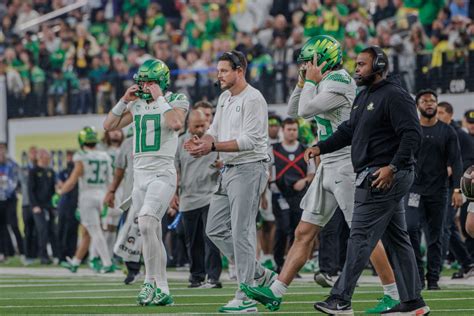 Oregon Football Fiesta Bowl Preview: Oregon Faces Off With Liberty in ...