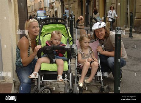 STOCKHOLM 2007-06-06 Malena Ernman husband Svante Thunberg and daughters Greta and Beata. Photo ...