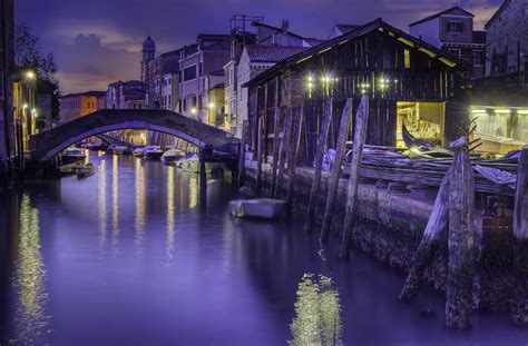 Wooden bridge during nighttime, venetian HD wallpaper | Wallpaper Flare