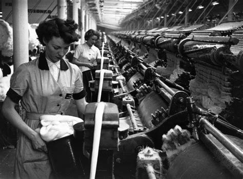 Fascinating photos of Lancashire's lost cotton mills and workers through the decades - LancsLive