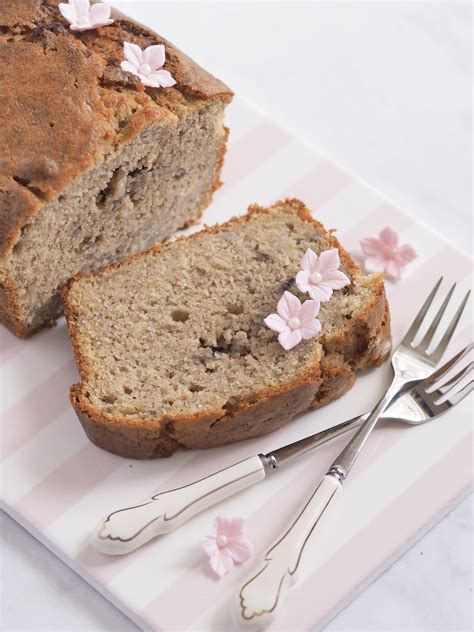 Classic & Delicious Banana Loaf Cake Recipe - Love Catherine