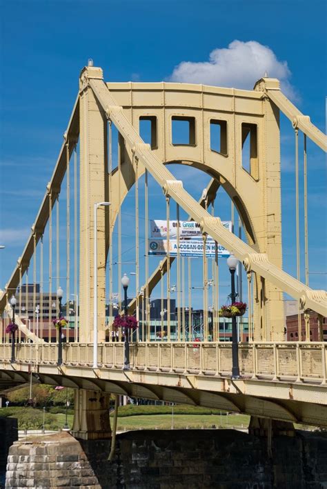 Roberto Clemente Bridge (Pittsburgh, 1928) | Structurae