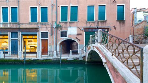 Top 10 Hotels in Dorsoduro, Venice from $59 | Expedia