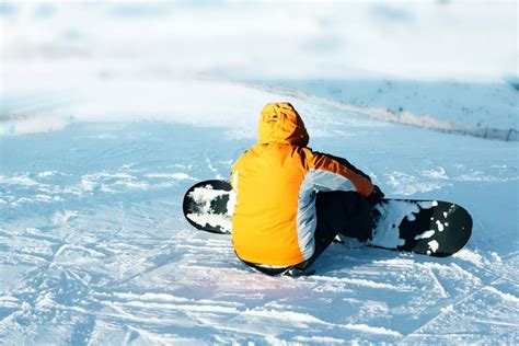 8 Terrifying Black Diamond Ski Slopes – Ship Skis Blog