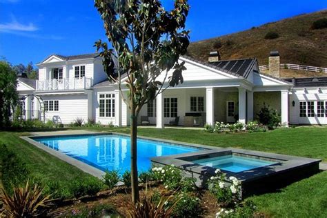 Kylie Jenner's New Hidden Hill, CA Home | Teen Vogue