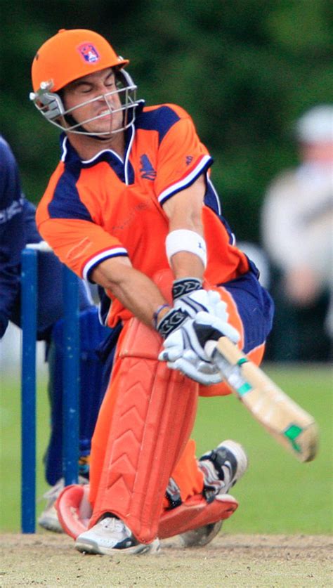 Ryan ten Doeschate helped Netherlands to the final | ESPNcricinfo.com