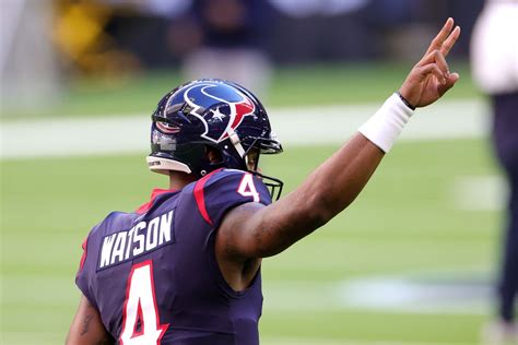 Deshaun Watson Officially Requests Trade