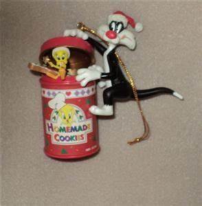 Looney Tunes Christmas Ornaments plastic canvas patterns