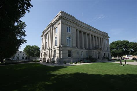 Lyon County, Iowa Courthouse | Colin Burnett | Flickr