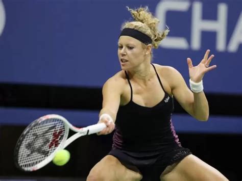 Laura Siegemund Out of French Open After Fall in Nuremburg