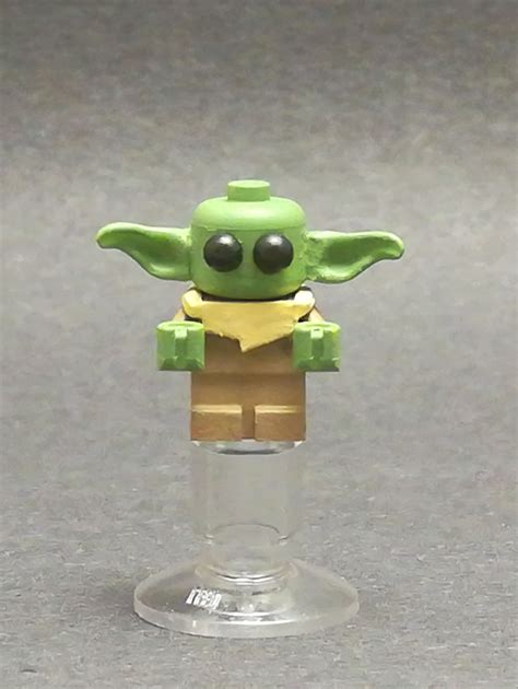 Baby Yoda Lego minifigure | Lego custom minifigures, Lego baby, Lego ...