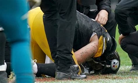 Steelers' Dionte Johnson berates officials after loss to Jaguars - The Hiu