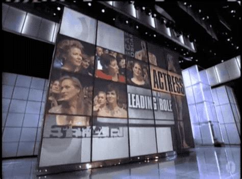 A History of Meryl Streep Losing at the Oscars, in GIFs | Vanity Fair