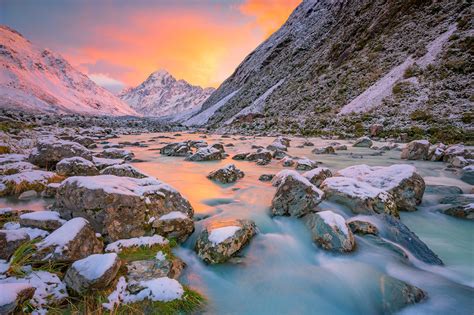 Mount Cook Photos, Aoraki Sunrise Limited Edition Print - Mark Gray ...