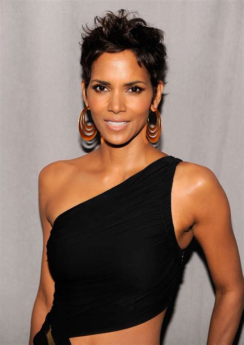 Halle Berry: 2011 FiFi Awards - Halle Berry Photo (22345769) - Fanpop