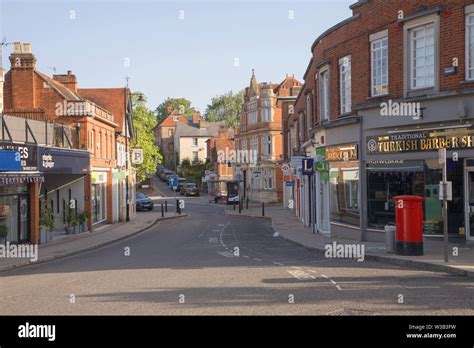 Leatherhead, surrey town centre hi-res stock photography and images - Alamy