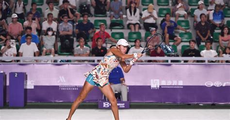 First-time finalist Wang Xiyu to face Linette for Guangzhou title