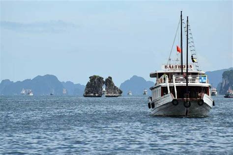 Tour in Hanoi-Halong Bay Tour 5D/4N Overnight on Cruise | Tour in Hanoi