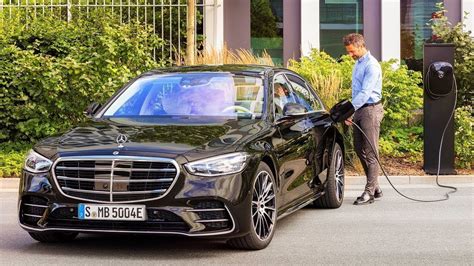 New 2021 Mercedes S580 Hybrid Onyx Black @exclusive full drive - YouTube