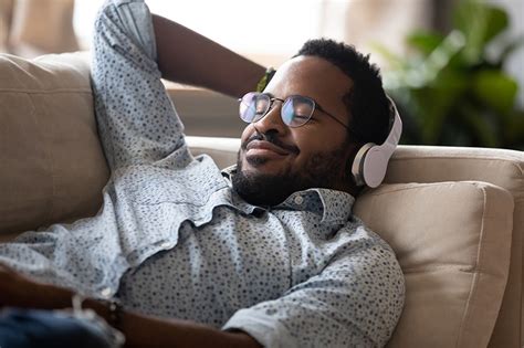 5 ways to use the benefits of music to improve your life - UCHealth Today