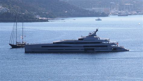 Bill Gates' yacht returns to turquoise waters of Turkey's Bodrum | Daily Sabah