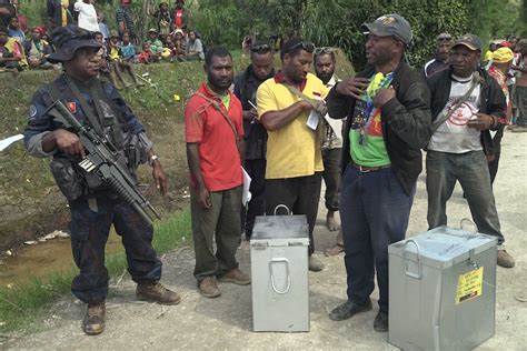 PNG election: Chaos and colour as Papua New Guinea votes - ABC News