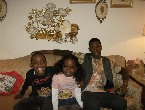 Travis Scott and his twins brother Josh and sister Jordan at Christmas ...