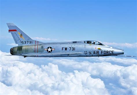 An F-100D Super Sabre over Rogers Dry Lake.(1441x955) : r/WarplanePorn