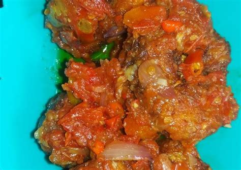 Resep Ikan goreng baronang bumbu pedas oleh asmayanti (ma2 Aira) - Cookpad