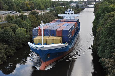 Shipping Canals Around The World: Manchester Canal