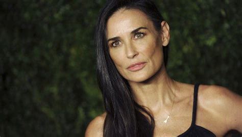 Demi Moore, la biografia "Inside Out": dallo stupro a 15 anni fino all'aborto